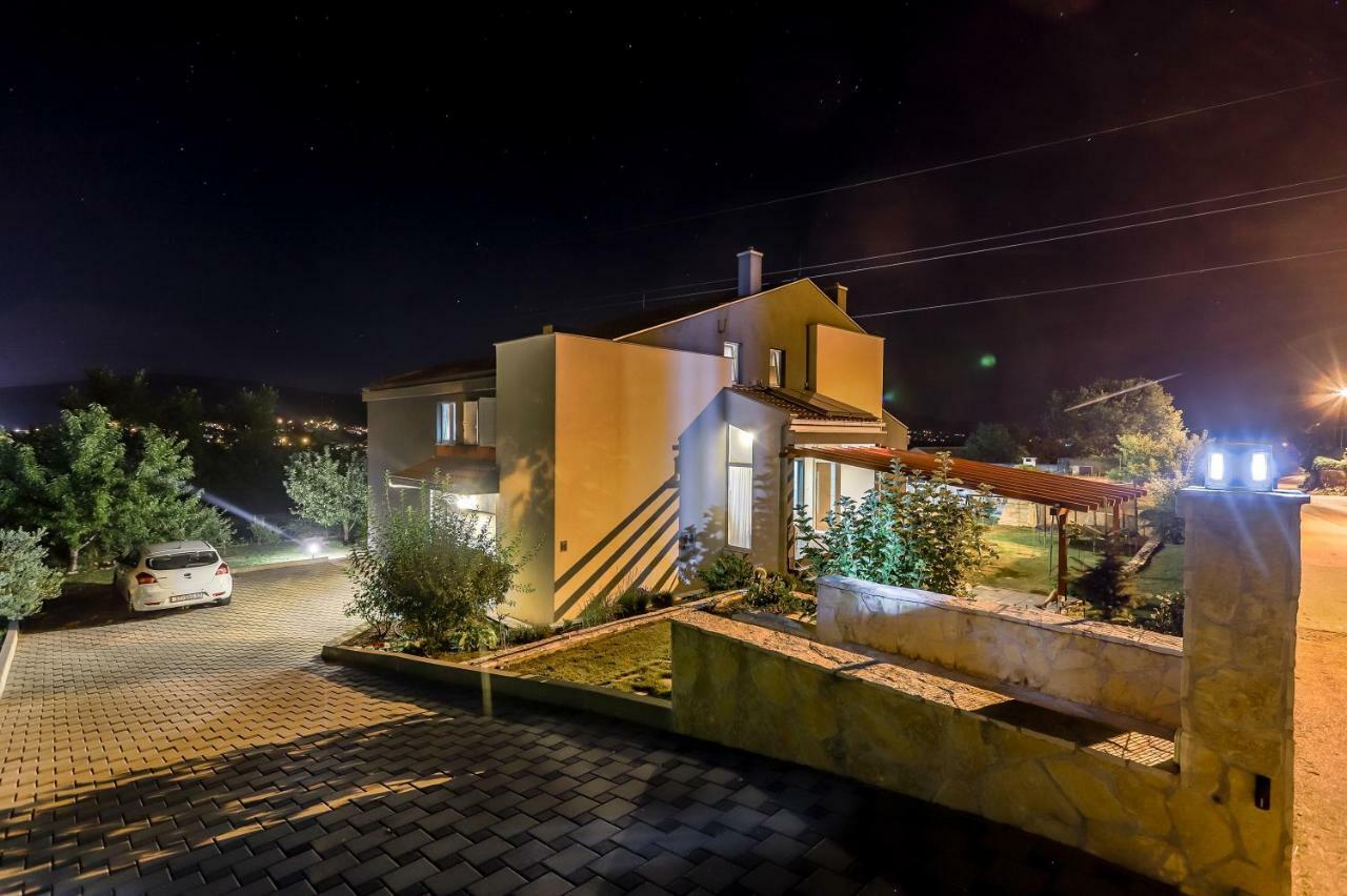 Luxury Villa Nadalina-Dicmo دوغوبولج المظهر الخارجي الصورة