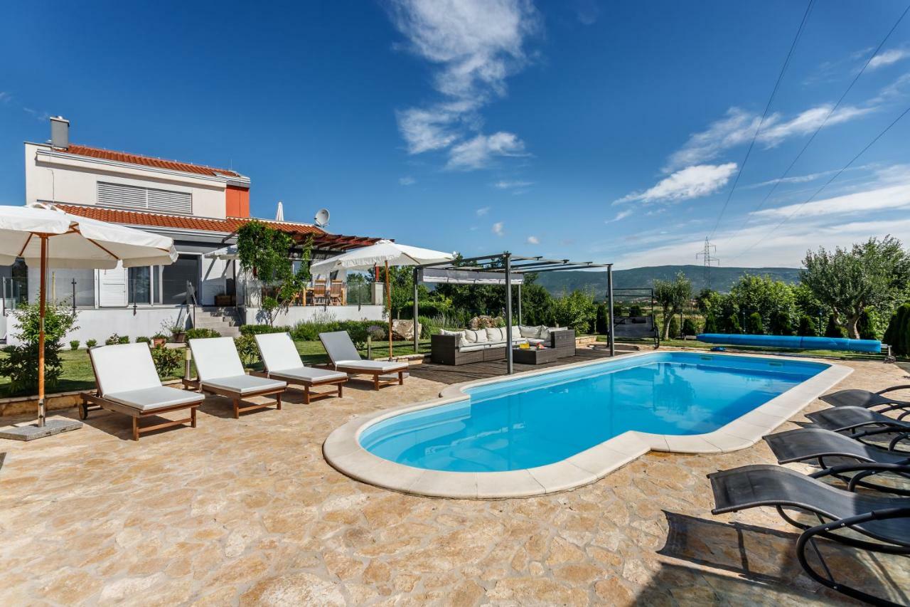 Luxury Villa Nadalina-Dicmo دوغوبولج المظهر الخارجي الصورة