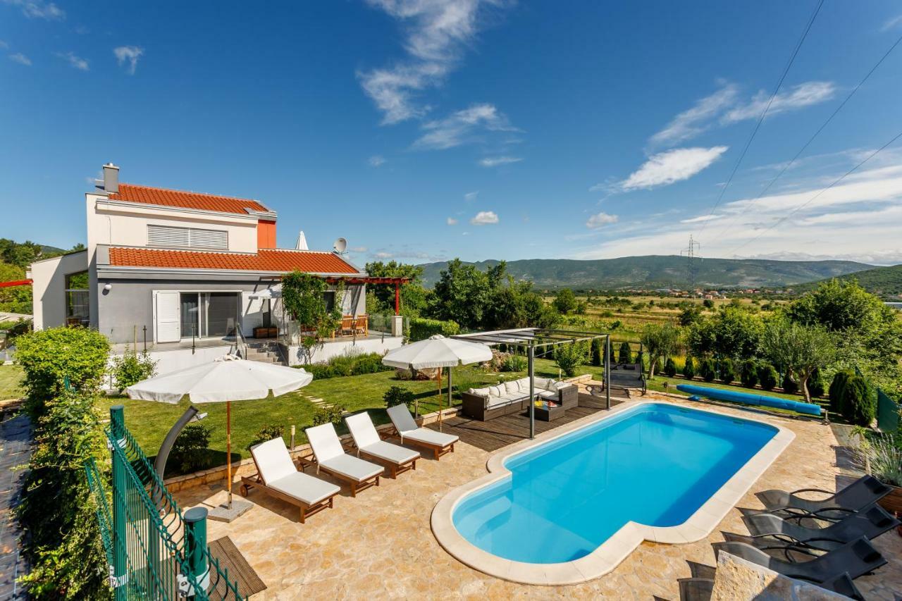 Luxury Villa Nadalina-Dicmo دوغوبولج المظهر الخارجي الصورة