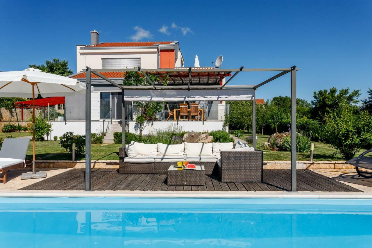 Luxury Villa Nadalina-Dicmo دوغوبولج المظهر الخارجي الصورة